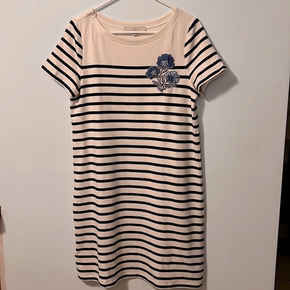 Loft Striped Embroidered Knit Dress Size M - Picture 1 of 6